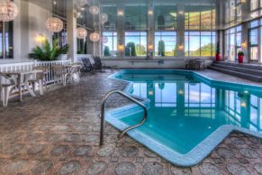 piscine-hotel-du-jardin-saint-felicien-quebec-le-mag