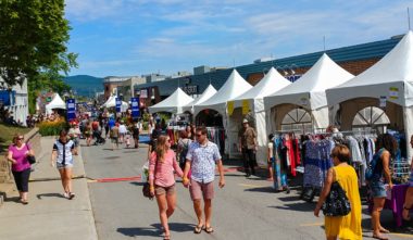 ambiance-jour-3-festival-musique-du-bout-du-monde-quebec-le-mag