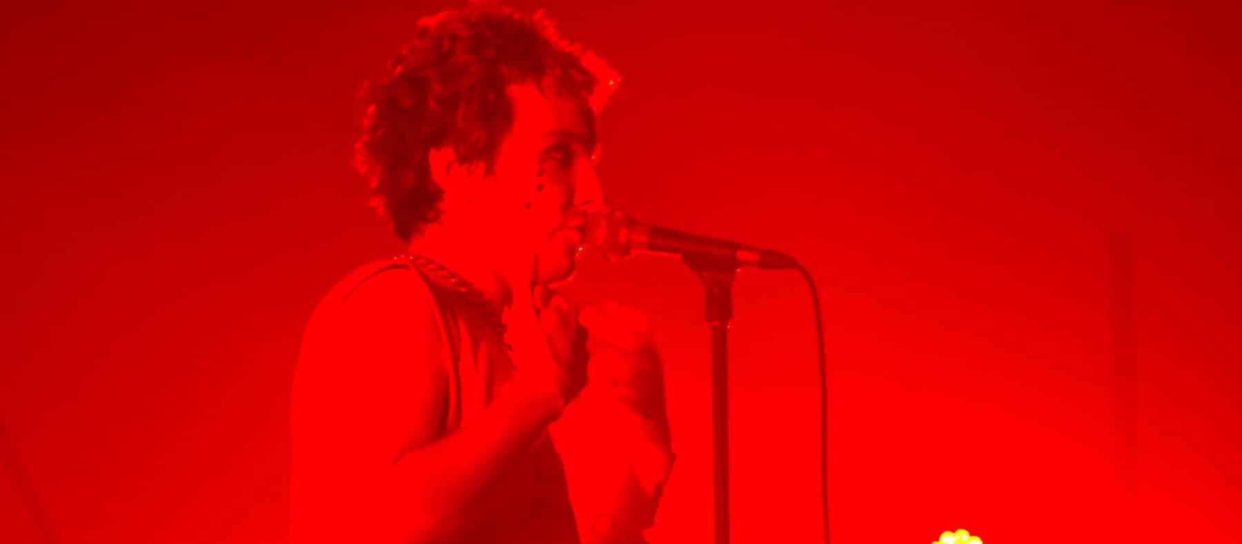 hubert-lenoir-festival-musique-du-bout-du-monde-jour-1-quebec-le-mag