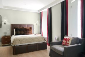 chambre-confort-queen-auberge-saint-antoine-quebec-le-mag