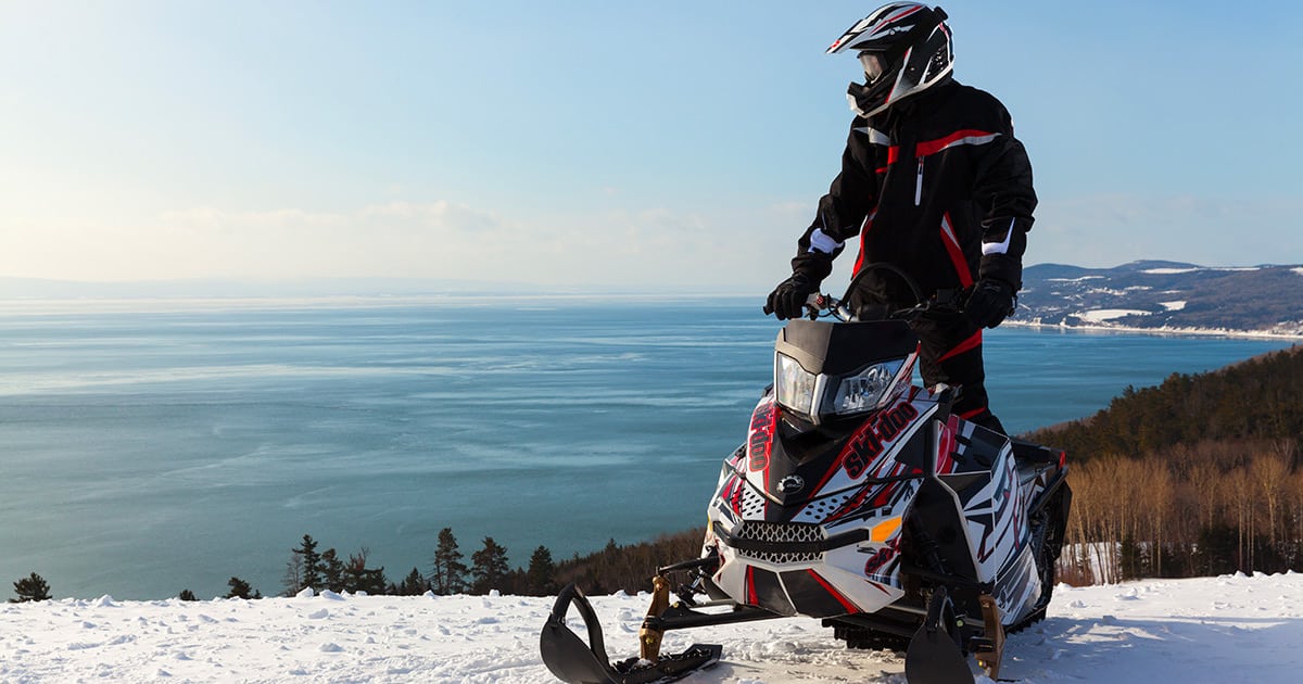 motoneige-fairmont-le-manoir-richelieu-hiver-quebec-le-mag