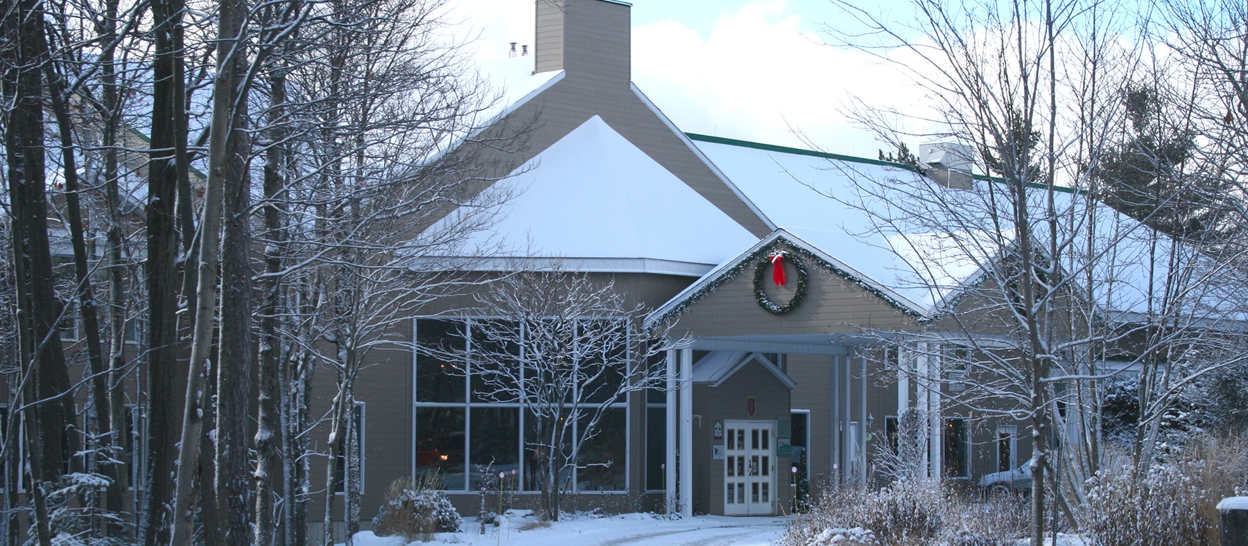 chalet-auberge-montagne-coupee-hiver-quebec-authentique-quebec-le-mag