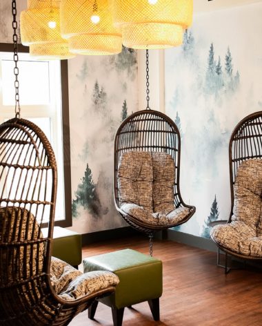 espace-lounge-bar-ax-hotel-mont-tremblant-quebec-le-mag