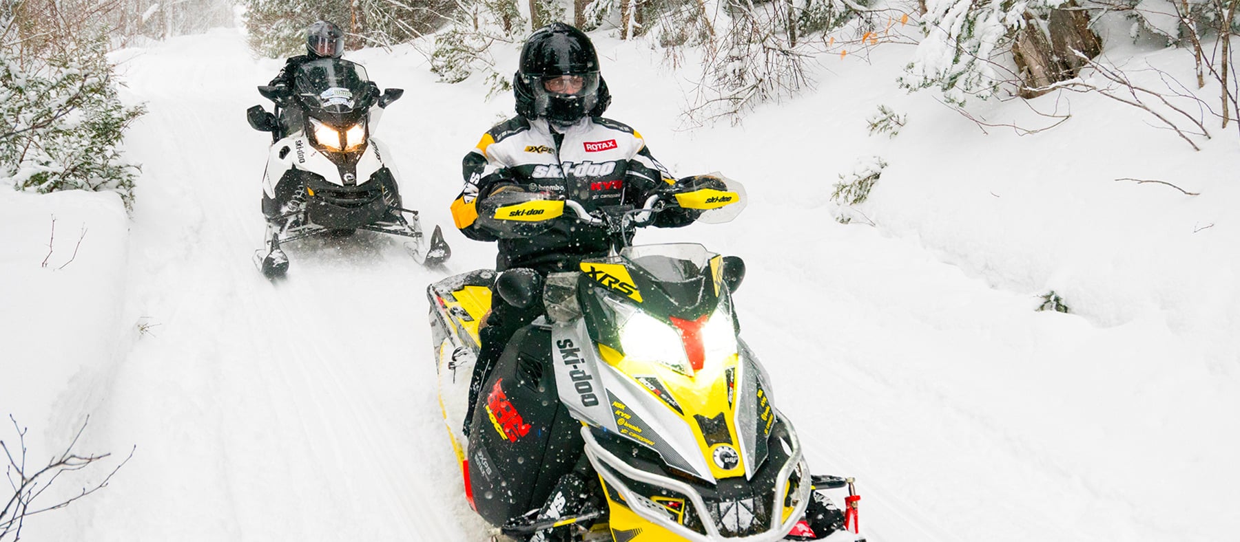trois-raids-en-motoneige-pourvoirie-lac-blanc-quebec-le-mag