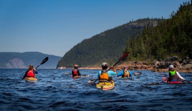 Kayak de mer dans le Fjord du Saguenay - Saguenay-Lac-Saint-Jean Québec - Fjord en Kayak