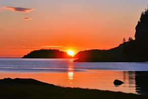 levee-de-soleil-vieux-loup-de-mer-bic-chalet-quebec-le-mag