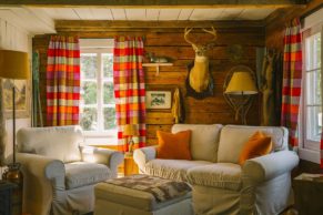 salon-vieux-loup-de-mer-bic-chalet-quebec-le-mag