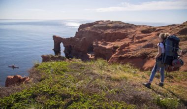 sentier-iles-de-la-madeleine-quebec-le-mag