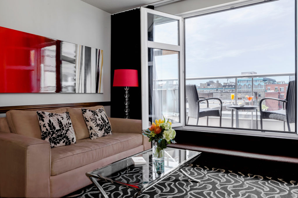 Saint-Sulpice Hotel Montreal : suite avec balcon