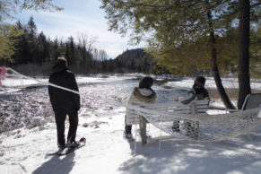 Extérieur du domaine l'hiver - Coteaux Missisquoi - Cantons de l'Est du Québec | Québec le Mag