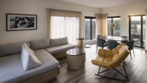 Intérieur suite à l'Estérel Resort hotel de luxe dans les Laurentides