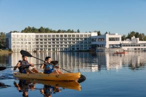 Kayak à l'Estérel Resort: hôtel de luxe dans les Laurentides