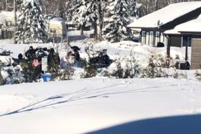 Motoneige aux Chalets Baie Cascouia - Hotel Saguenay-Lac-Saint-Jean