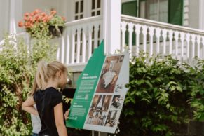 Enfants visitant la Maison Historique Alphonse Desjardins