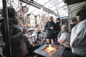 Terrasse du petit hôtel et Café Bierhoff Québec - Photo Andre-Olivier Lyra