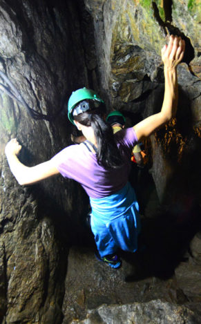 Immersion dans la caverne du Parc du Trou de la Fée - Photo David Rowsome