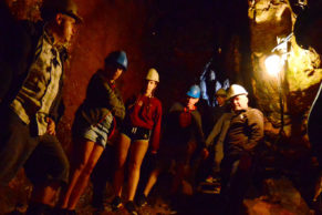 Immersion dans la caverne du Parc du Trou de la Fée - Photo David Rowsome