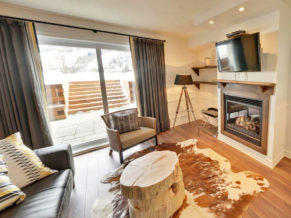 Domaine Nymark - Hébergement dans les Laurentides - Chambre avec vue sur jardin - Photo Mathieu Concept