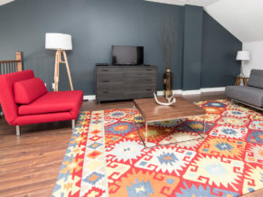 Domaine Nymark - Hébergement dans les Laurentides - Chambre avec terrasse - Photo Mathieu Concept