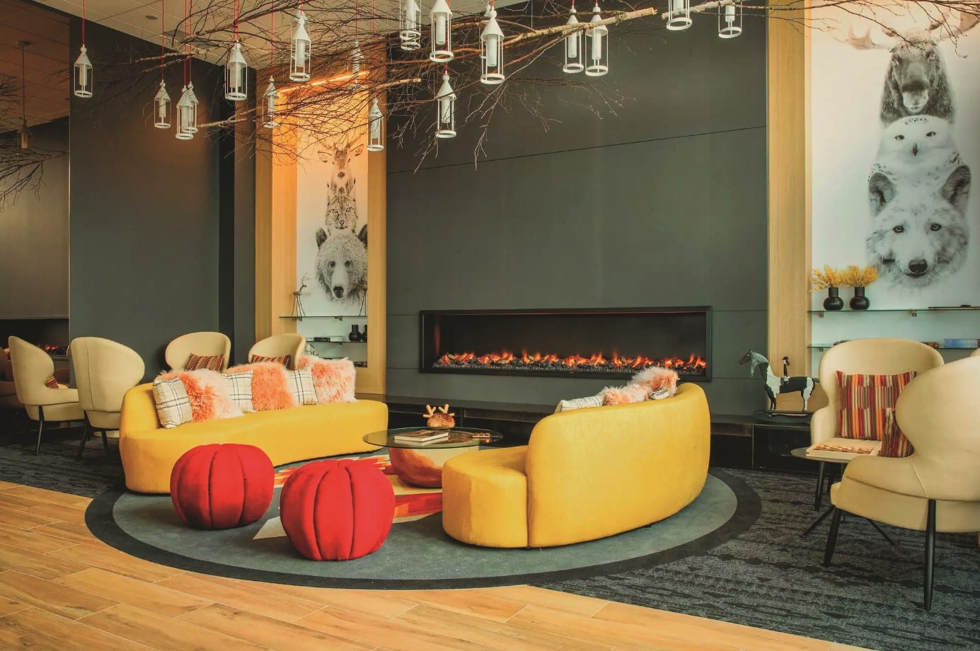 © Club Med : hall du Club Med aux couleurs chaudes