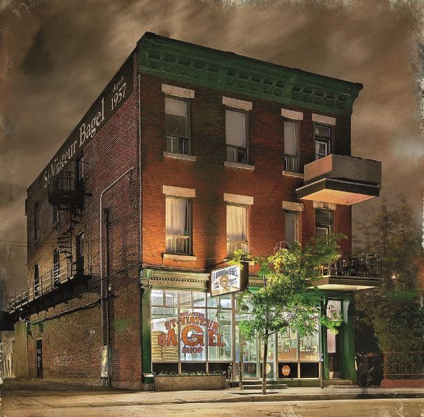 © Pascal Normand : photo d'une façade d'un bâtiment prise par un artiste photographe