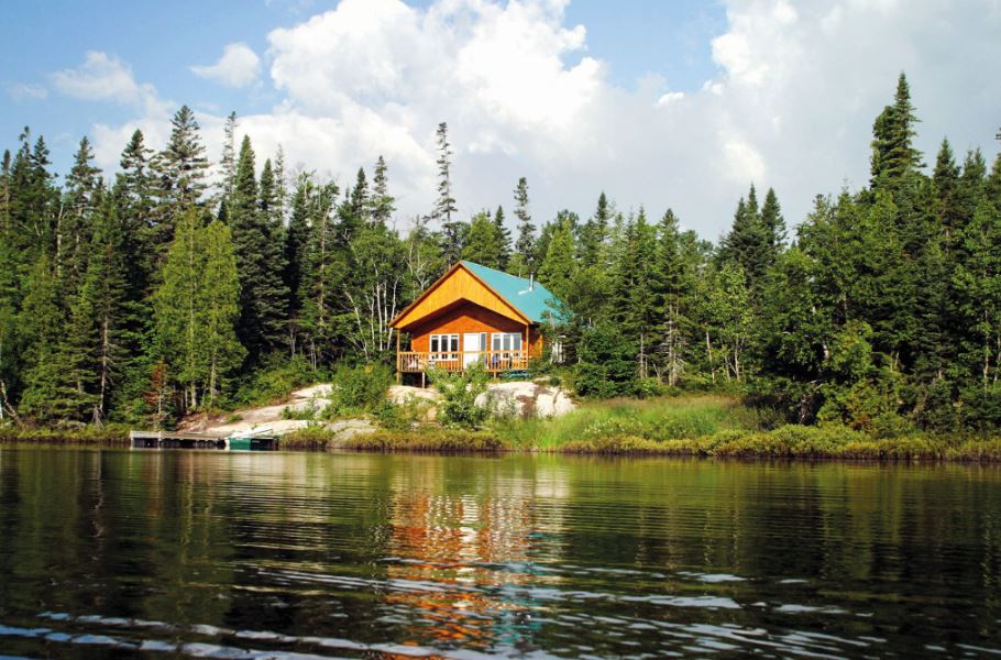 Vacances Essipit : chalet au bord du lac sur la Côte Nord