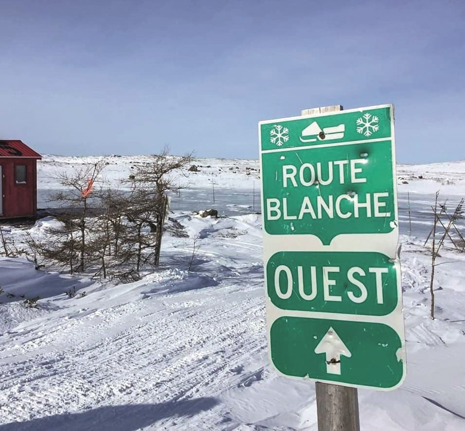 © Voyages CoSte : panneau route blanche