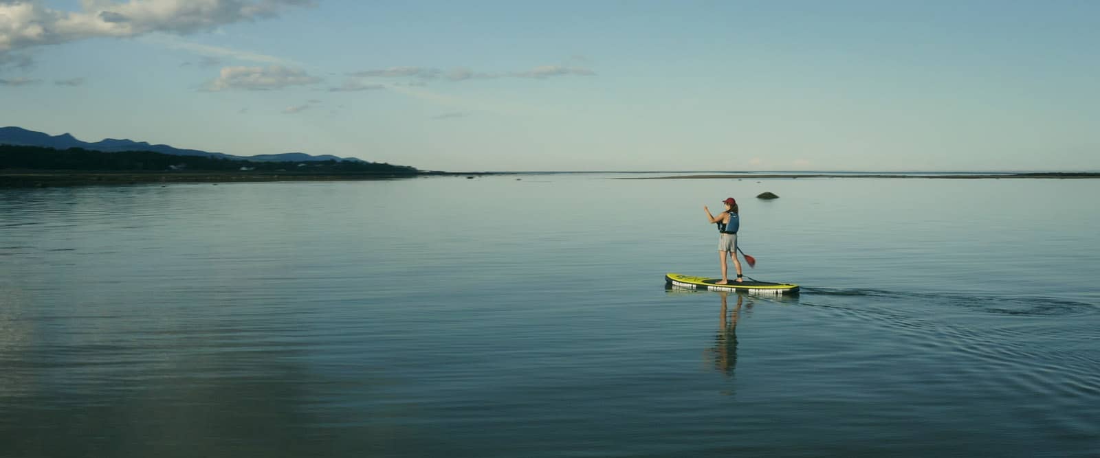 Stand-up Paddle dans le Saint-Laurent depuis l'Isle-aux-Coudres