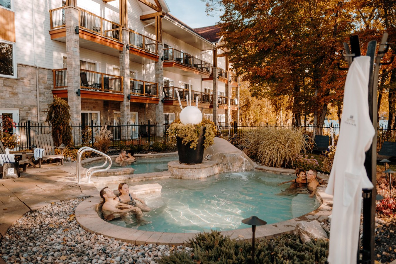 Moment de détente au SPA du Manoir du Lac William, hébergement 4 étoiles au Centre-du-Québec