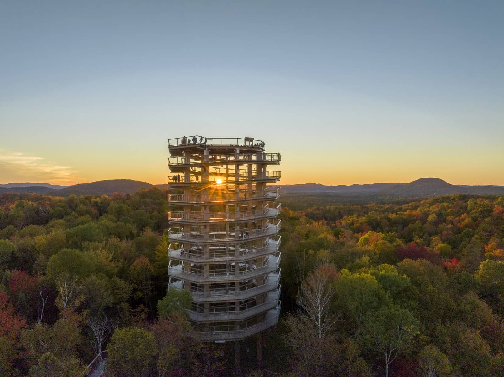 Sentier des Cimes Laurentides : prenez de la hauteur pendant vos vacances dans les Laurentides - Photo Tourisme Laurentides