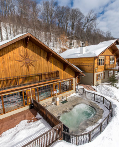 Chalet avec piscine - Chalets à louer dans les Laurentides - Chalets Lac à la Truite