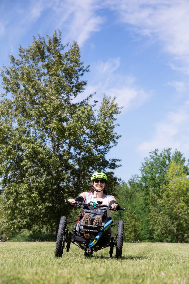 VTT électrique adapté PMR - Voyage PMR au Québec - Récit d'une visite des Cantons-de-l'Est en fauteuil roulant par Daphnée Gagnage - Photo Harmony Le Reste et Pierre Akkaoui