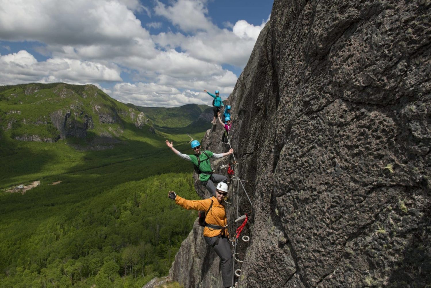 Route des Via Ferrata Québec - Traversée des Grands-Jardins - Photo Steve Deschenes
