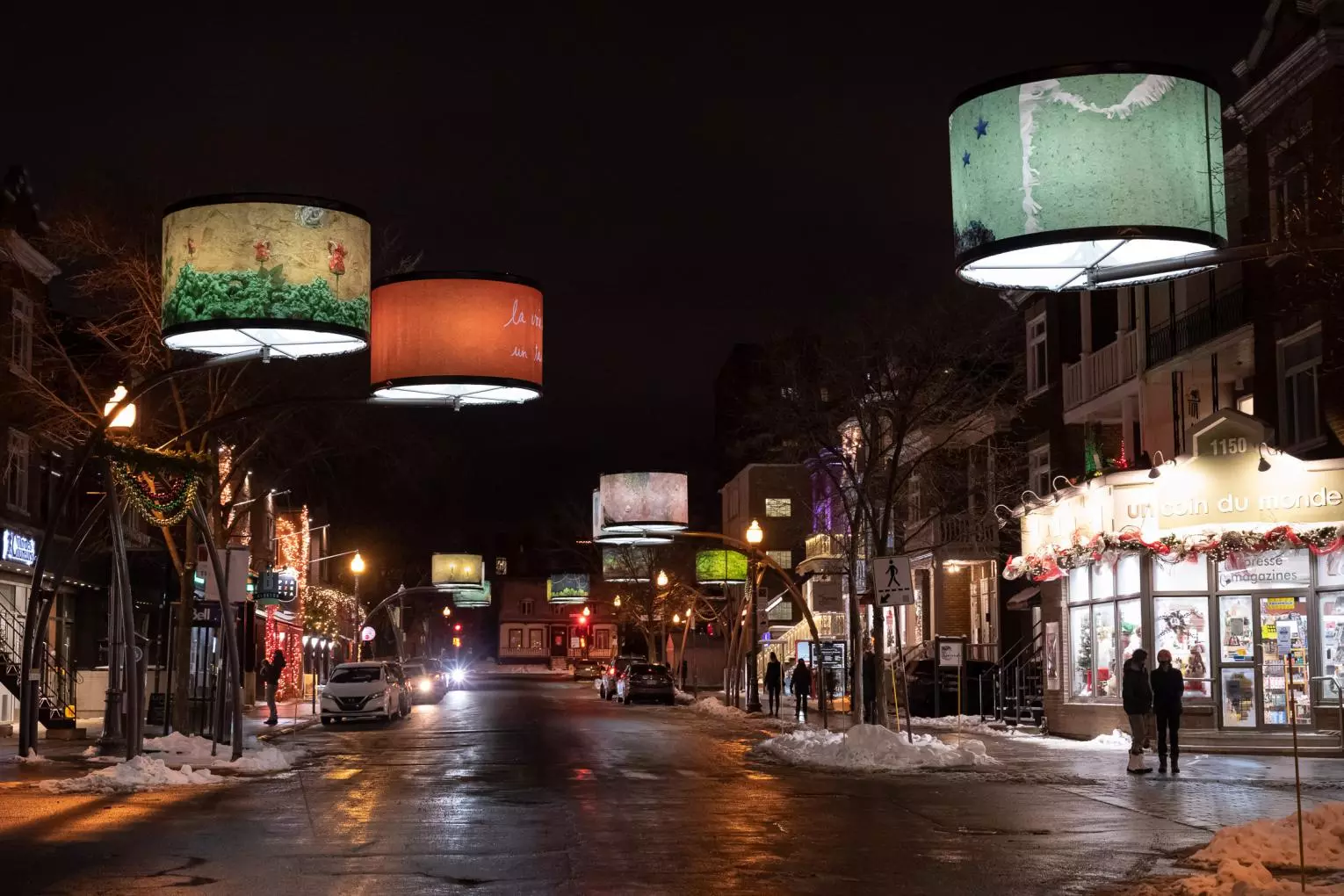 Visiter Québec : les lampadaires de l'Avenue Cartier, Quartier Montcalm - Photo Idra Labrie, Destination Québec Cité