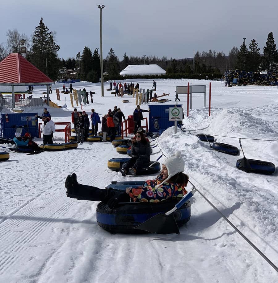 Visiter Québec en hiver - Glissade à Valcartier - Photo Québec Le Mag'