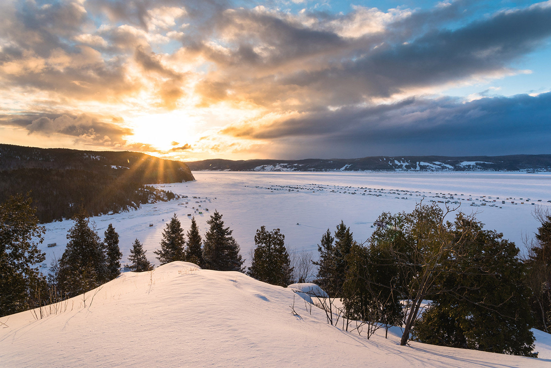 Pêche blanche La Baie - L'hiver au Saguenay-Lac-Saint-Jean - Photo Laurent Silvani