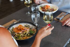 Restaurant familial - Photo Petit Manoir Casino