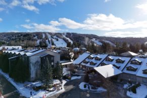 Manoir Saint-Sauveur - Hôtel dans les Laurentides - Vue de l'hôtel en hiver