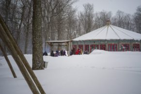 Maison des Peuples autochtones - Vue de l'extérieur en hiver