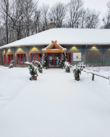 Maison des Peuples autochtones - Vue de l'extérieur en hiver