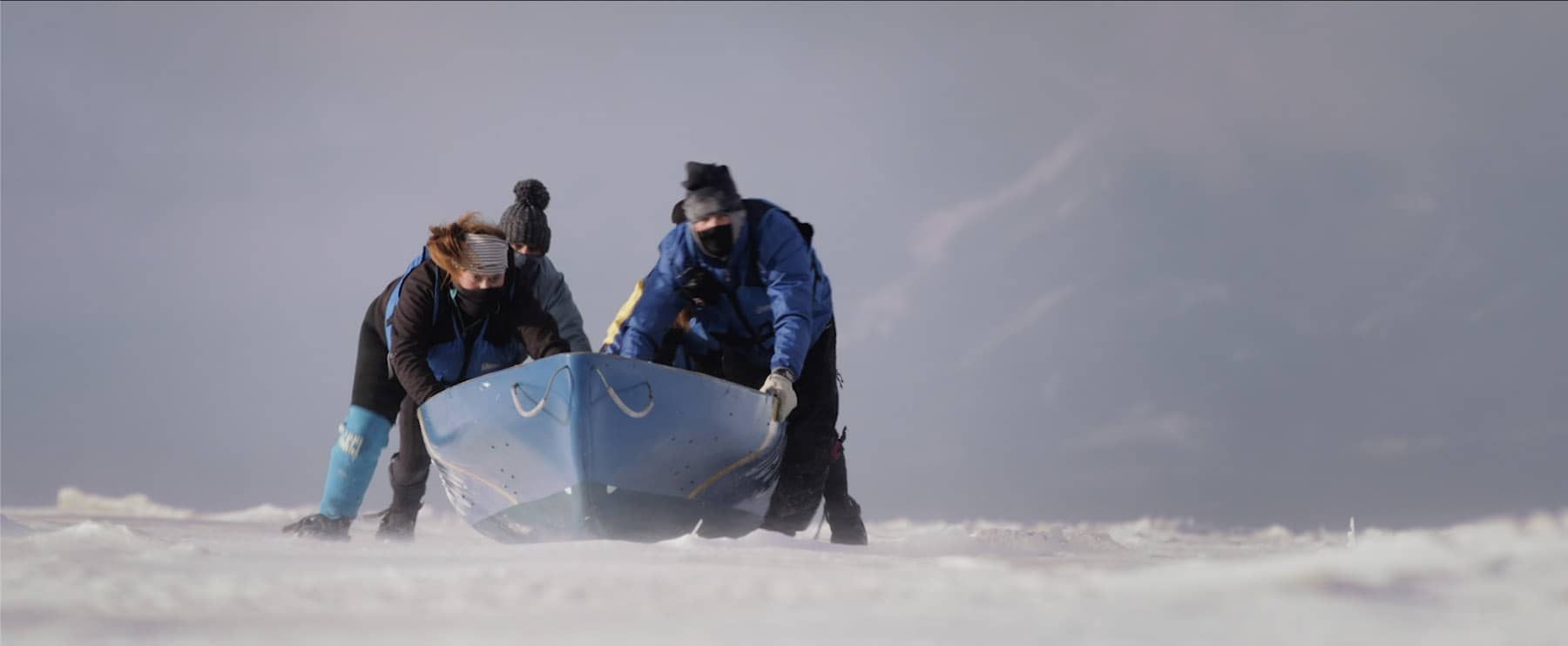 Séjour sur l'Isle aux Coudres (Charlevoix) : canot à glace - Photo : Movik Inc