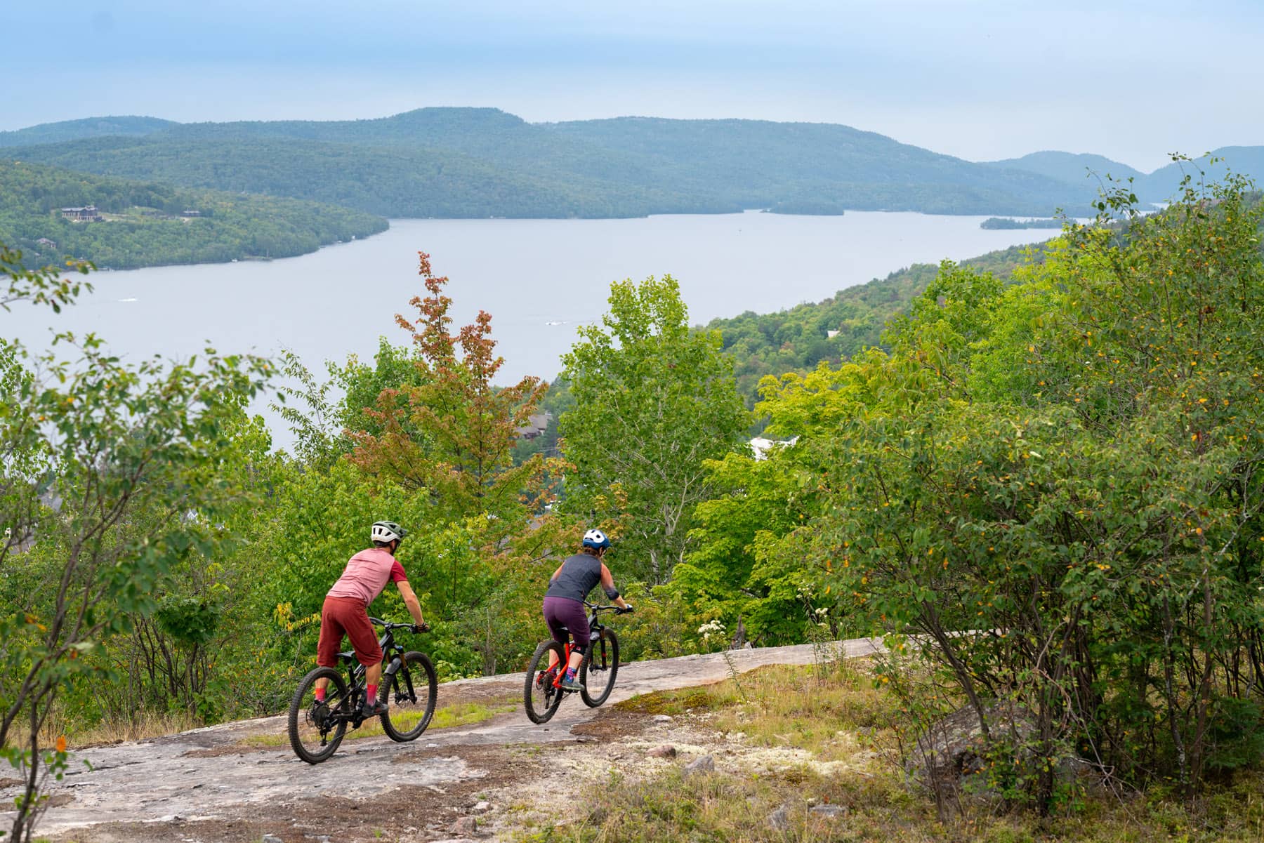 Vélo de montagne en automne - Photo Tourisme Laurentides