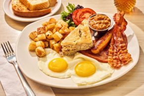Le Buffet de l'Antiquaire Québec - Assiette Brunch