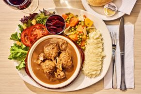Le Buffet de l'Antiquaire Québec - Ragoût boulettes