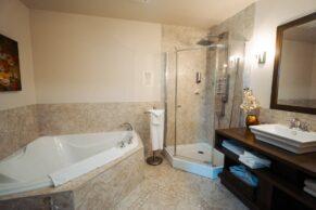 Auberge Ambassadeur (Amqui, Gaspésie) - Photo Céline Tan Hsuan