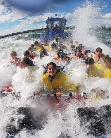 Saute-Moutons - Croisière adrénaline sur le Saint-Laurent à Montréal