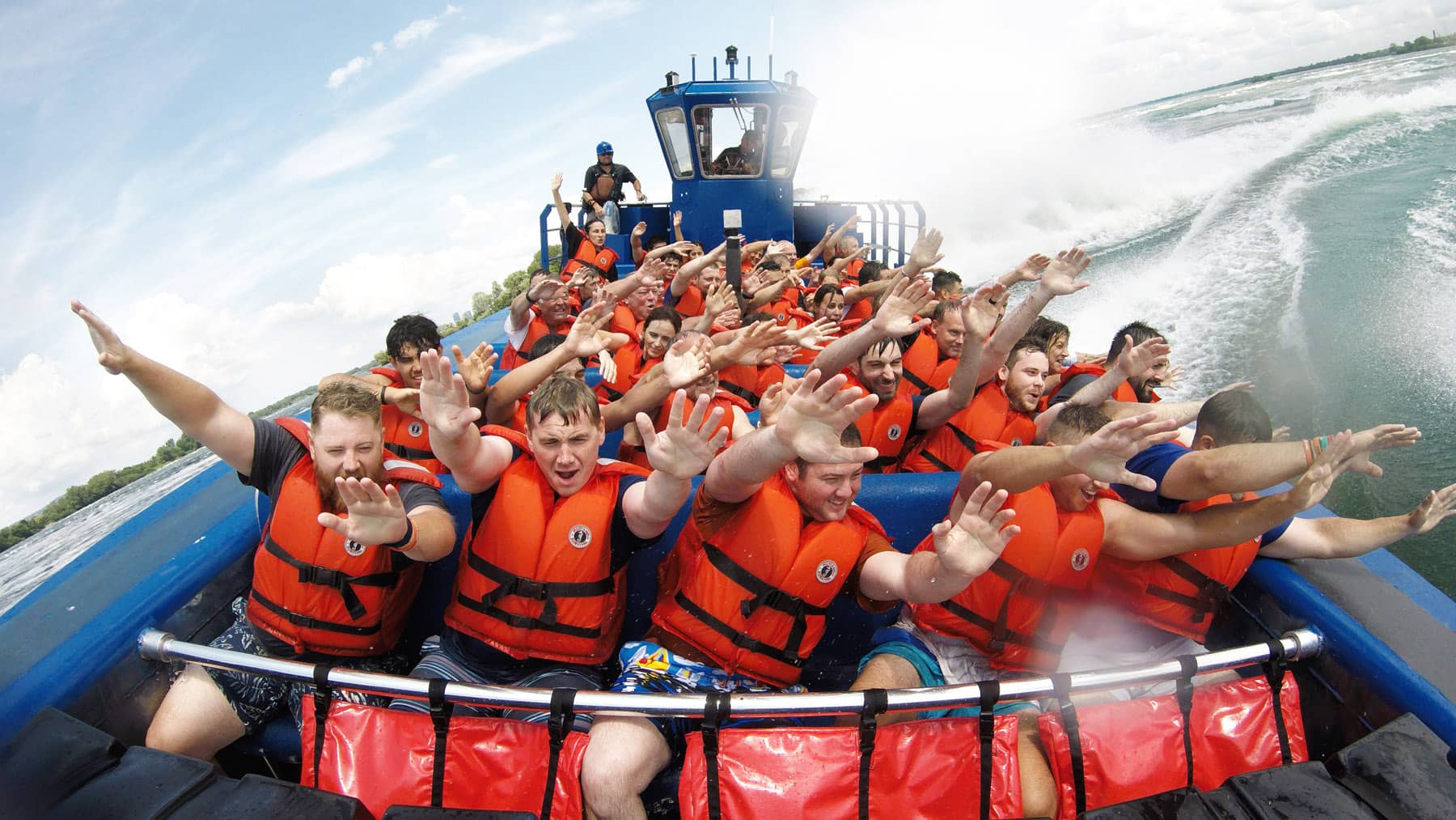 Saute-Moutons - Croisière adrénaline sur le Saint-Laurent à Montréal