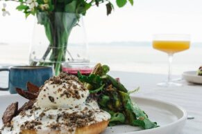 Restaurant April - Auberge sur Mer, Notre-Dame-du-Portage - Bas-Saint-Laurent, Québec