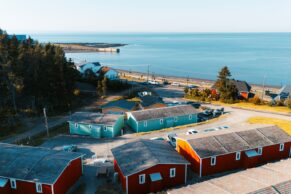 Navigateur Ste-Luce - Hébergement en maisons et cabines sur la plage au Bas-Saint-Laurent (Québec maritime)
