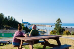 Navigateur Ste-Luce - Hébergement en maisons et cabines sur la plage au Bas-Saint-Laurent (Québec maritime)